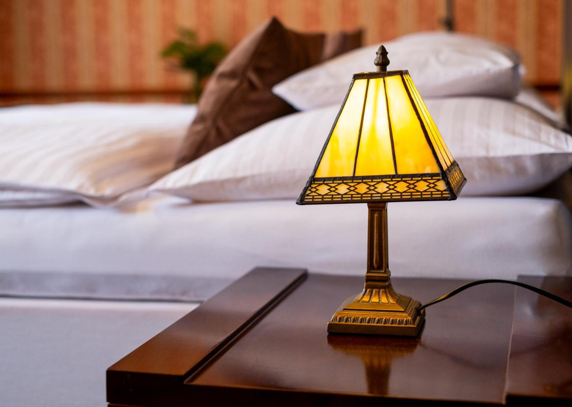 Hotel Golden Eagle Levice Eksteriør bilde